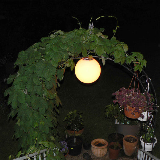 Kabellose Akku LED Kugelleuchte 35cm für Haus und Garten